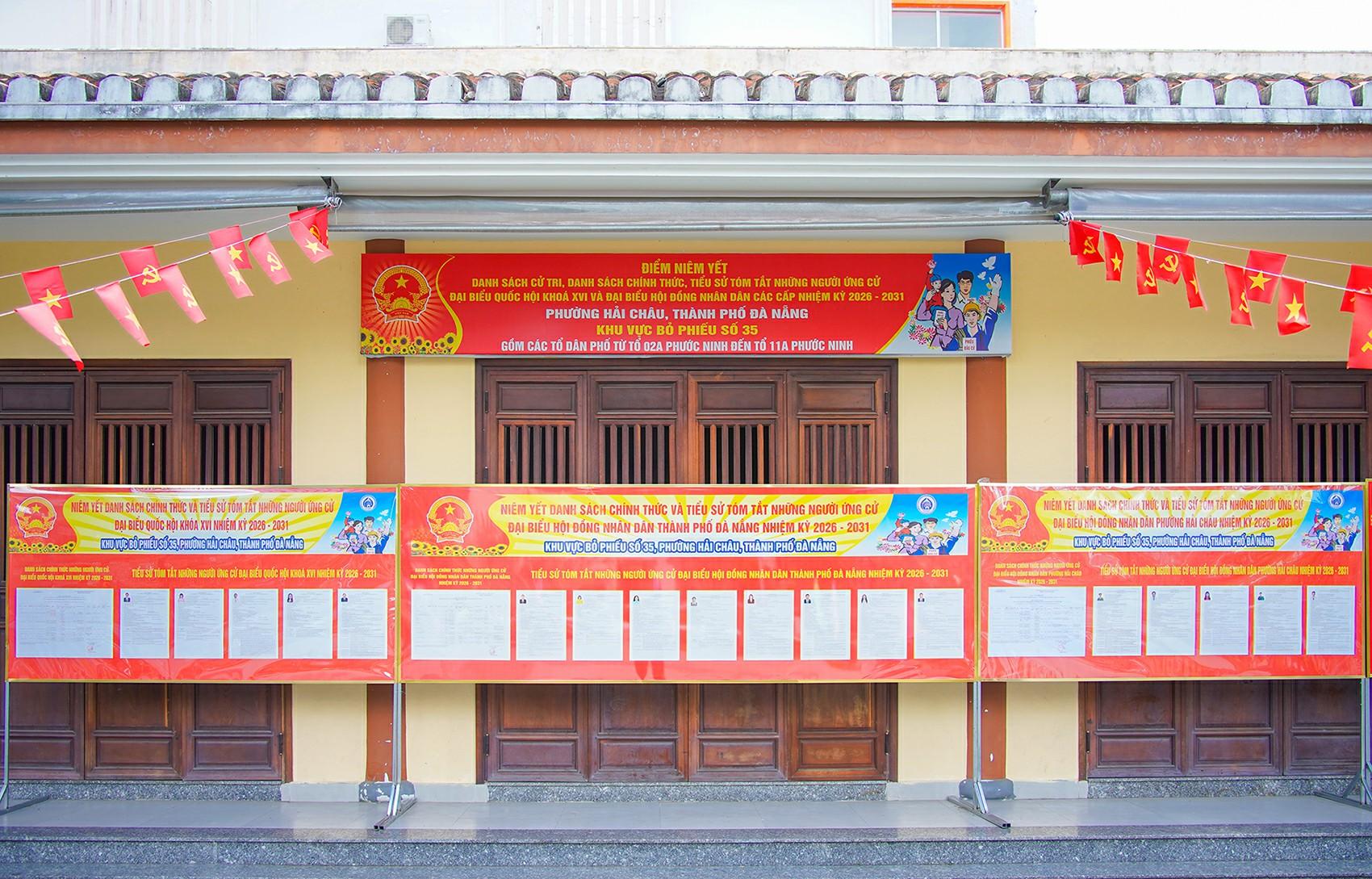 trang-tri-1.jpg